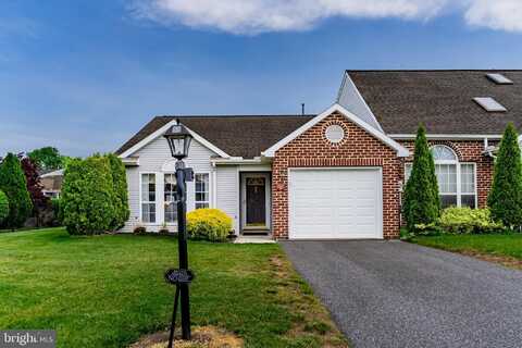 39 GREENFIELD DRIVE, CARLISLE, PA 17015