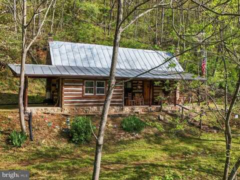 490 JANESA DRIVE, AUGUSTA, WV 26704
