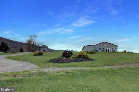 596 HARMAN ROAD, HALIFAX, PA 17032