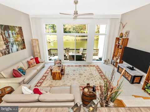 184 NEW MARK ESPLANADE, ROCKVILLE, MD 20850