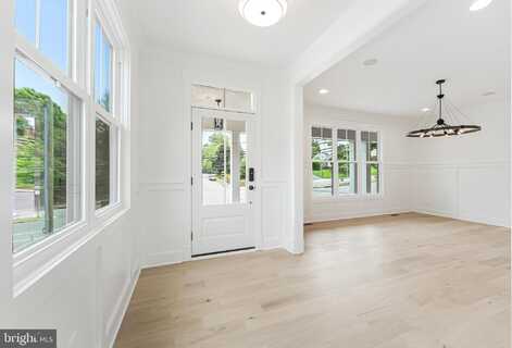 4763 WILLIAMSBURG BOULEVARD, ARLINGTON, VA 22207