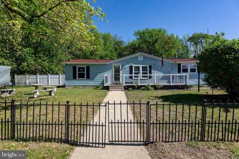 19 N MILLER AVENUE, PENNS GROVE, NJ 08069