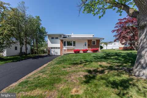 615 LAUNFALL ROAD, PLYMOUTH MEETING, PA 19462