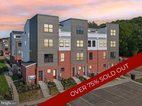 916 RIVERPLACE DRIVE, CONSHOHOCKEN, PA 19428