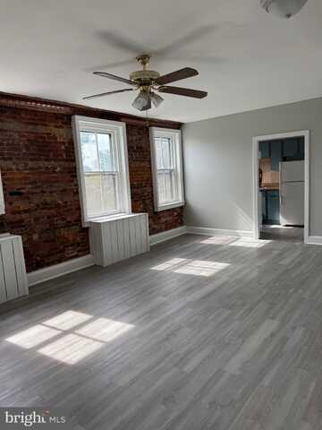 15 W UNION STREET, BURLINGTON, NJ 08016