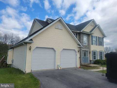 201 STEVEN DRIVE, LENHARTSVILLE, PA 19534