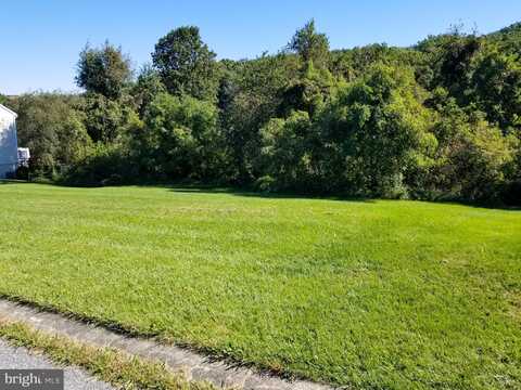35 PERCHERON DRIVE, YORK, PA 17406