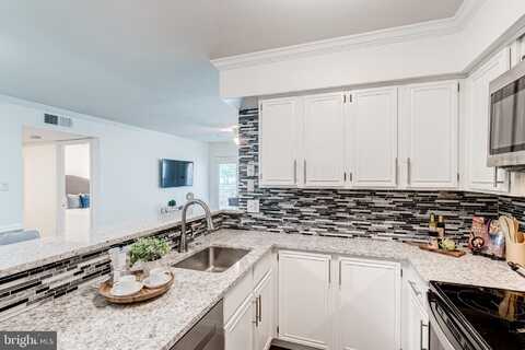 3310 WYNDHAM CIRCLE, ALEXANDRIA, VA 22302