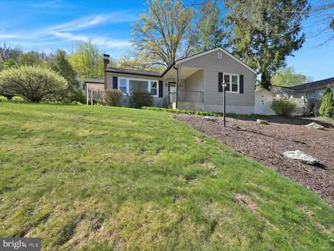 127 MAHANTONGO DRIVE, POTTSVILLE, PA 17901