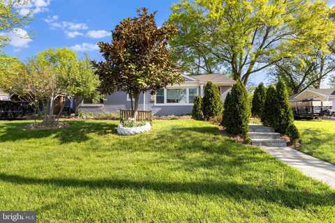 2208 APACHE STREET, HYATTSVILLE, MD 20783