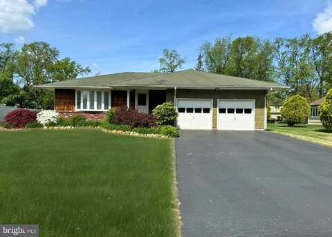 90 LIMEWOOD DRIVE, HAMILTON, NJ 08690