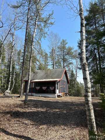 490 Iron Pin, Gwinn, MI 49841