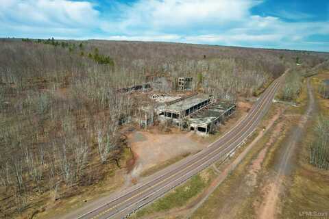 50415 M-26, Hubbell, MI 49930