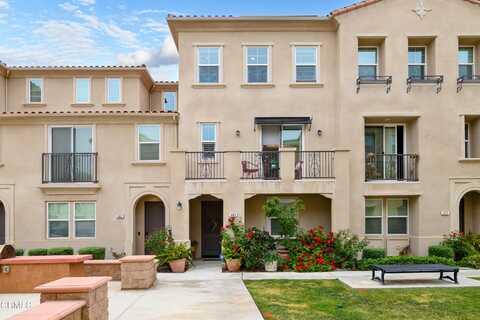 469 Pecana Street, Camarillo, CA 93012