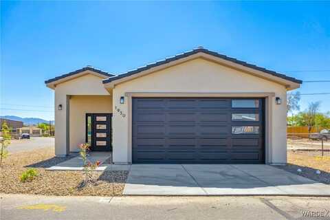 1930 Hualapai Drive, Bullhead City, AZ 86442