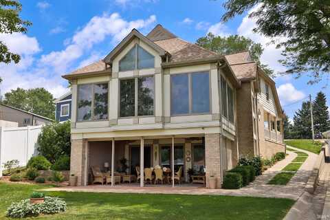 5242 E Wenz Drive, Monticello, IN 47960
