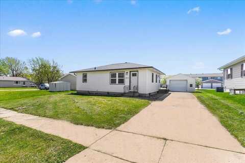 4019 Matthew Drive, Cedar Falls, IA 50613