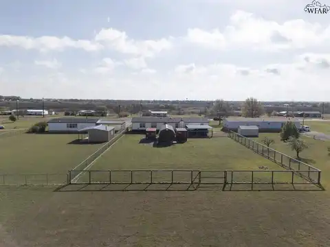 1003 S FM 369, Burkburnett, TX 76354
