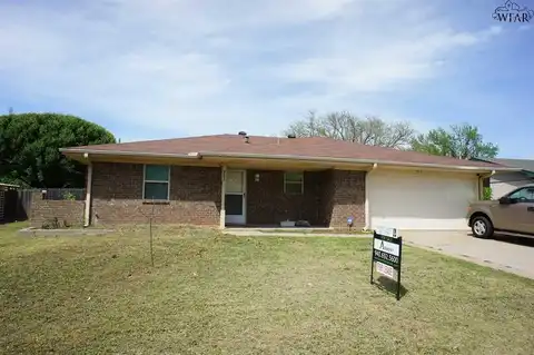 983 VICTORIA DRIVE, Burkburnett, TX 76354