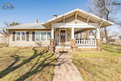 616 E GILBERT STREET, Henrietta, TX 76365