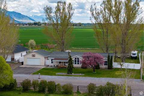 5525 W 17600 N, Garland, UT 84312