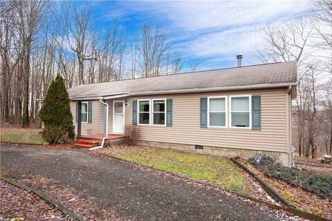 105 Rustic Woods Rd, Washington, PA 16049
