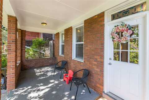 4004 Windsor St, Greenfield Township, PA 15217