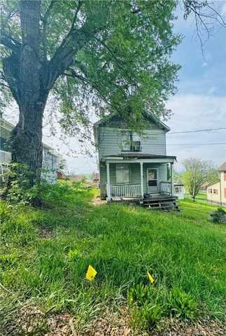 1013 Shutterly St, California, PA 15419