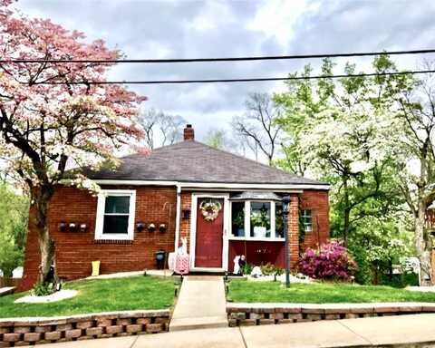 201 Esther Avenue, New Kensington, PA 15068