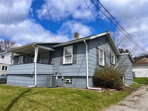 303 Logan Ave, Leechburg, PA 15656