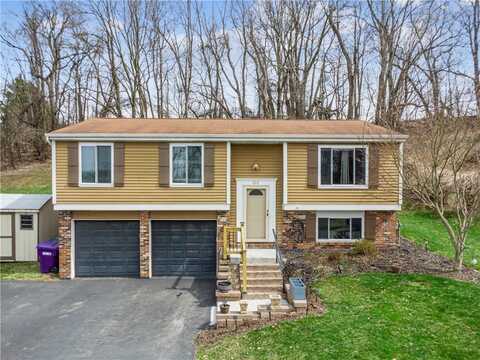 222 Rampart Blvd, Plum, PA 15068