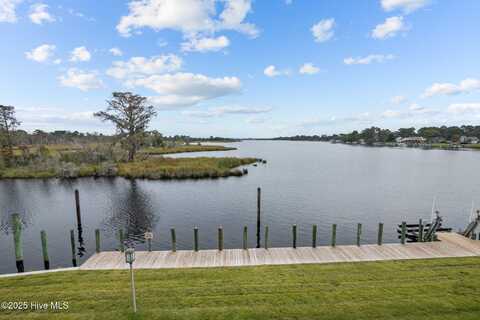 24 Batts Hill Road, New Bern, NC 28562
