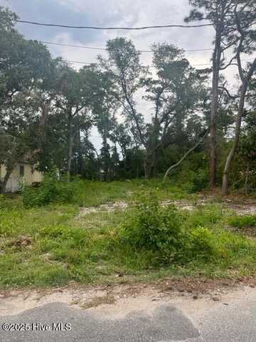 414 Sumter Avenue, Carolina Beach, NC 28428
