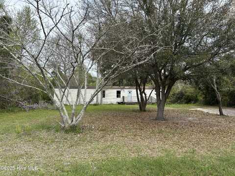 717 Inlet Acres Road, Wilmington, NC 28412