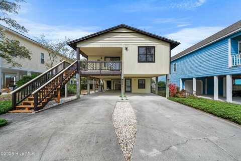 923 Whitecaps Lane, Carolina Beach, NC 28428