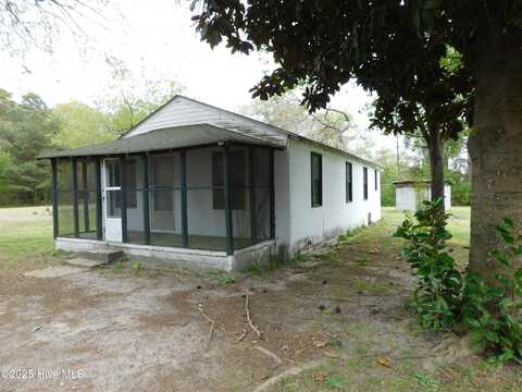 419 Croom Road, Maxton, NC 28364