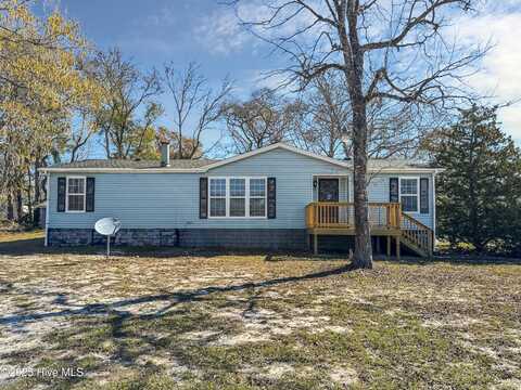 3154 Tradewinds Avenue SW, Supply, NC 28462