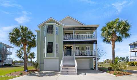 8304 Lakeview Drive, Wilmington, NC 28412
