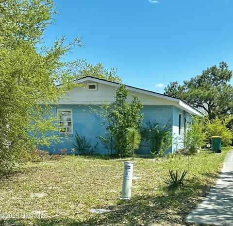 109 S Seventh Avenue, Kure Beach, NC 28449
