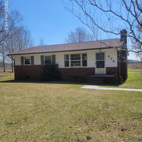 608 Harrell Road, Burgaw, NC 28425