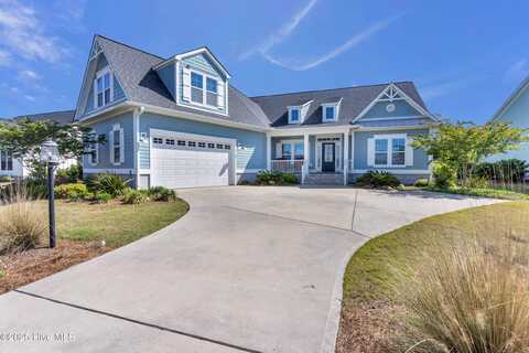 141 Voyager Way, Hampstead, NC 28443