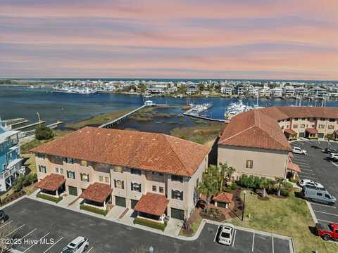 103 Spencer-Farlow Drive, Carolina Beach, NC 28428