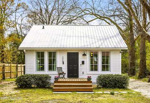 308 E Virgil Street, Whiteville, NC 28472