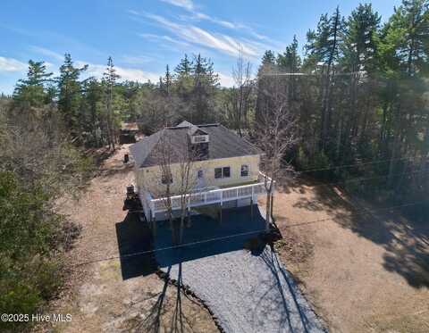 1773 Kennels Beach Road, Grantsboro, NC 28529