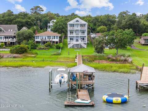 1629 Kings Landing Road, Hampstead, NC 28443
