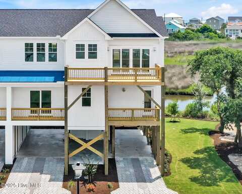 106 S Boca Bay Lane, Surf City, NC 28445