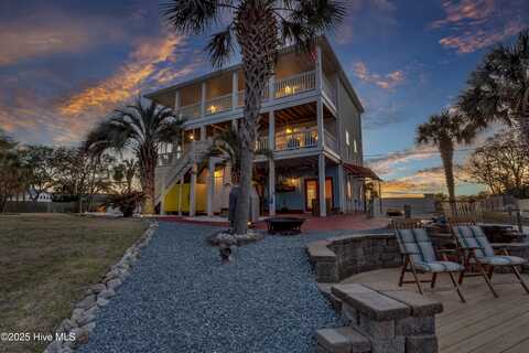 1001 Waterview Place, Carolina Beach, NC 28428