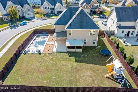 102 Hills Lorough Loop, Jacksonville, NC 28546