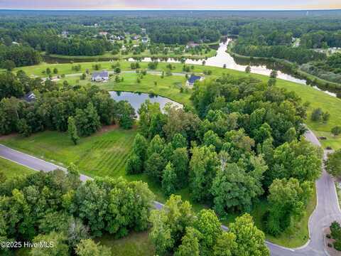 150 W Winding Way, Wallace, NC 28466