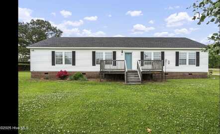 1152 New Savannah Road, Burgaw, NC 28425